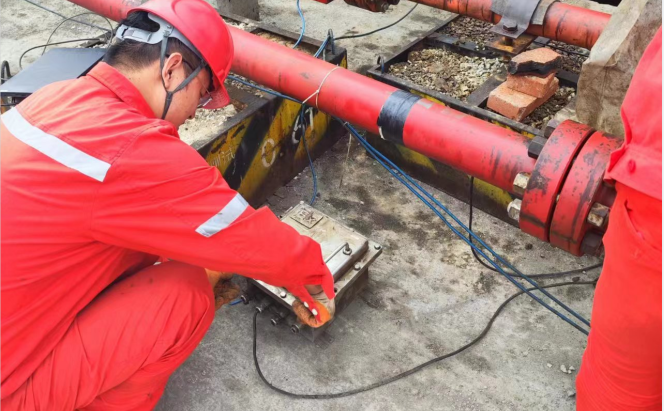 四川長城鑽探客戶現場測試砂石監測儀