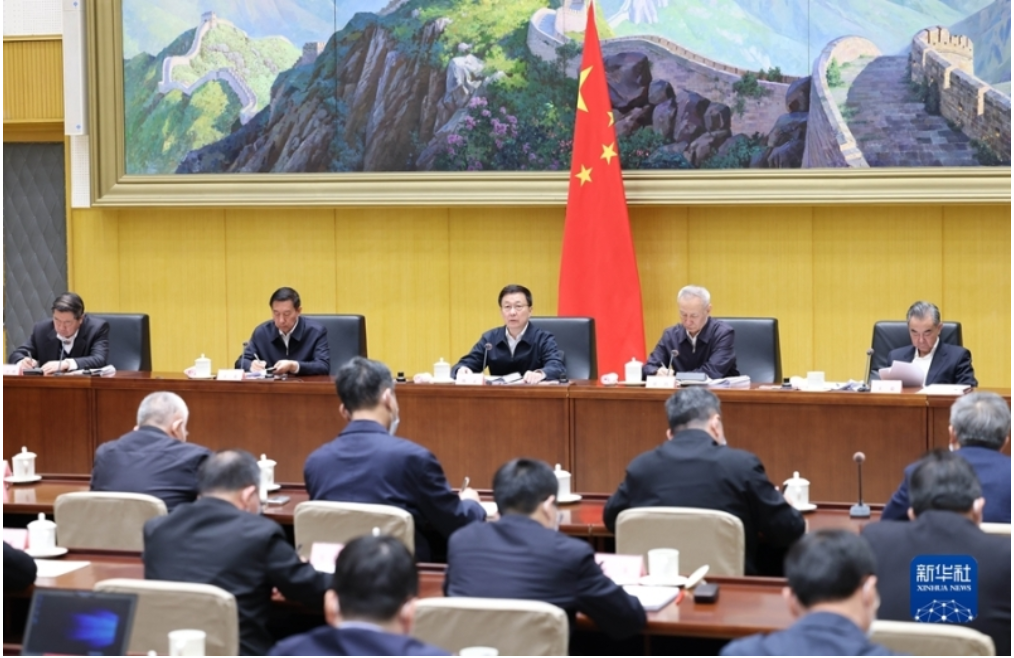 聚焦環境質量，紮紮實實推進碳達峰碳中和工作